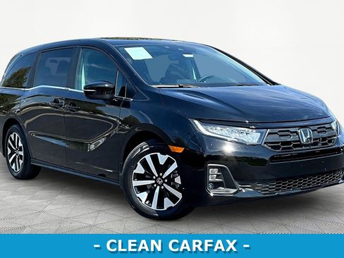 Certified 2025 Honda Odyssey EX-L image 3