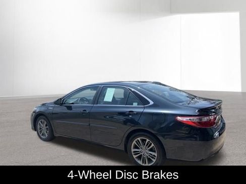 Used 2017 Toyota Camry SE FWD image 6