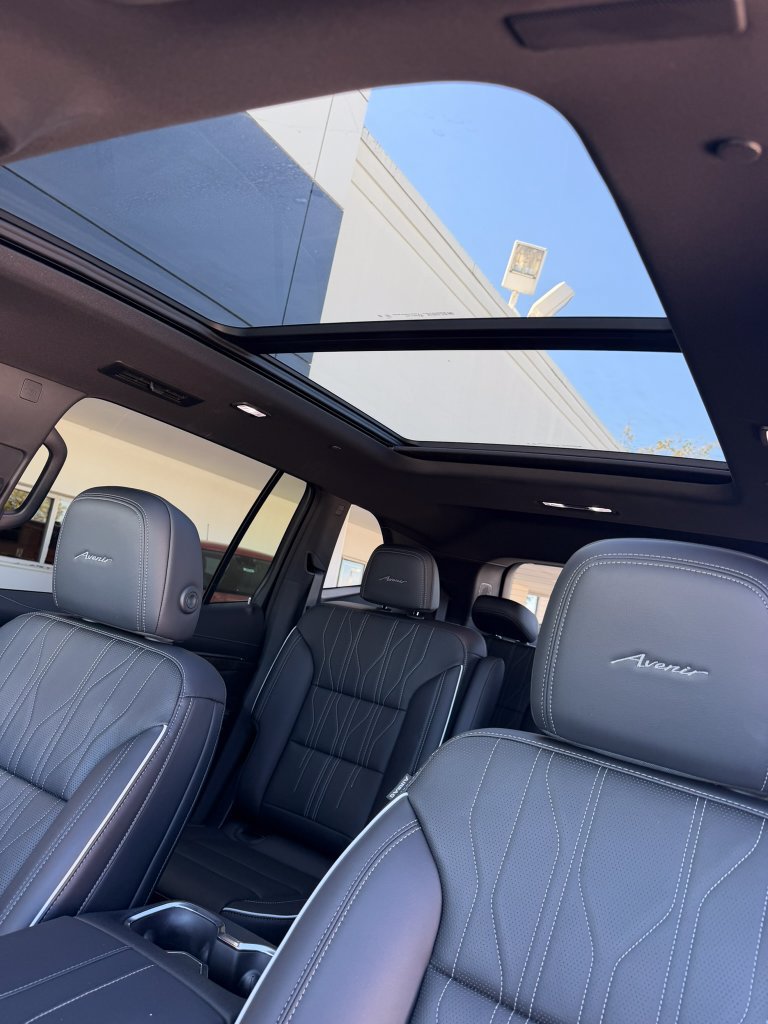 Used 2026 Buick Enclave Avenir w/ Super Cruise Package AWD/4WD image 19