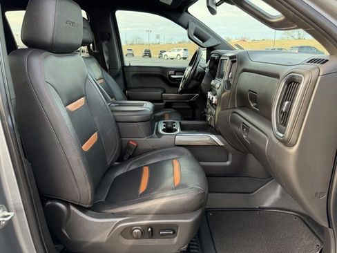 Used 2021 GMC Sierra 1500 AT4 image 9