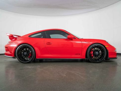 Used 2015 Porsche 911 GT3 RWD image 9
