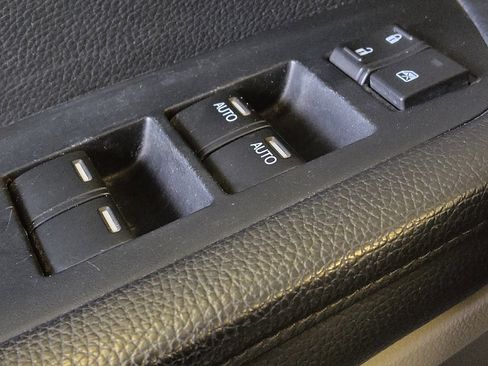 Used 2021 Honda Pilot LX image 27