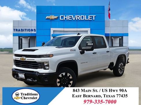 Certified 2024 Chevrolet Silverado 2500 Custom AWD/4WD image 1