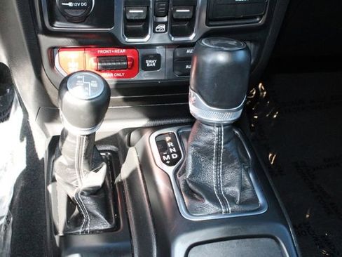 Used 2023 Jeep Wrangler Unlimited Rubicon 4xe w/ Cold Weather Group image 17