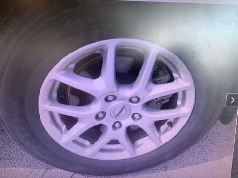 Used 2023 Chrysler Pacifica Touring-L FWD image 6