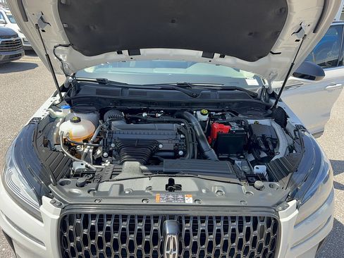Used 2024 Lincoln Corsair FWD image 35