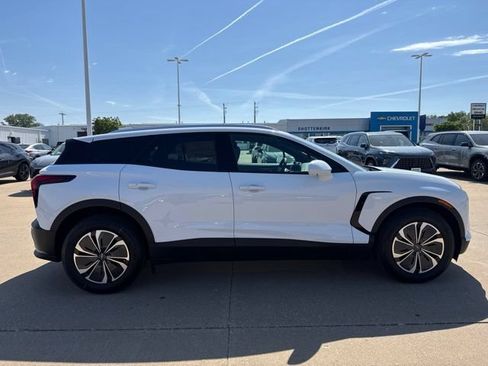New 2026 Chevrolet Blazer EV LT AWD/4WD image 2