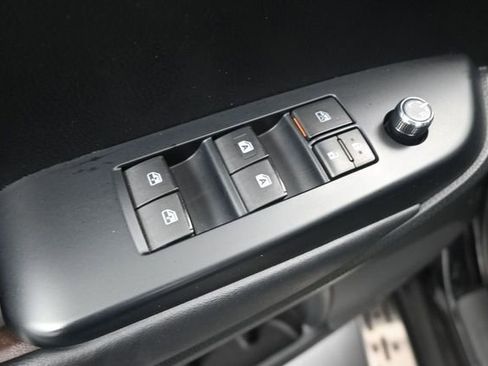Used 2015 Toyota Highlander XLE AWD/4WD image 13