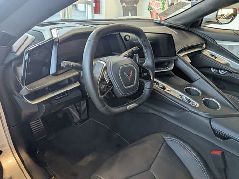 New 2026 Chevrolet Corvette E-Ray image 18