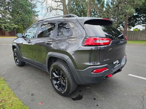 Used 2014 Jeep Cherokee Trailhawk w/ Trailer Tow Group image 4