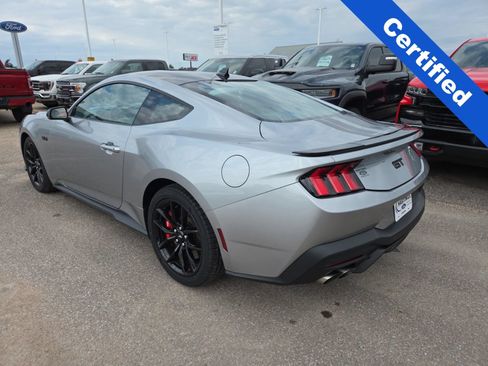 Used 2025 Ford Mustang GT Premium RWD image 3