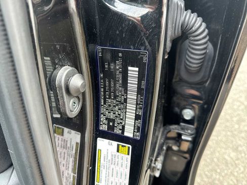 Used 2023 Toyota Corolla Cross LE image 33