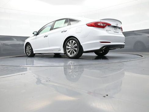 Used 2016 Hyundai Sonata Sport w/ Option Group 03 FWD image 32
