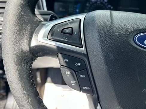 Used 2019 Ford Fusion SEL FWD image 15