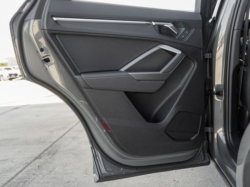 Certified 2025 Audi Q3 2.0T Premium w/ Convenience Package image 17