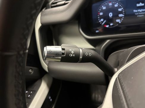 Used 2021 Land Rover Defender 110 X-Dynamic HSE AWD/4WD image 19