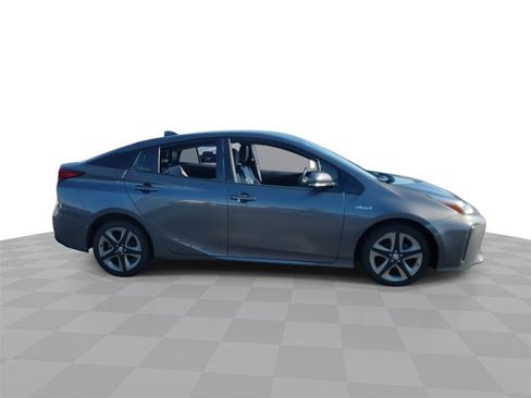 Used 2019 Toyota Prius L Eco image 9