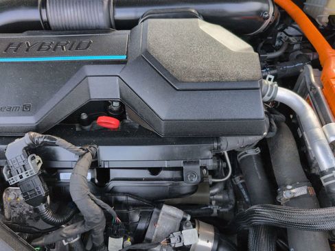 Used 2024 Hyundai Tucson Limited image 35