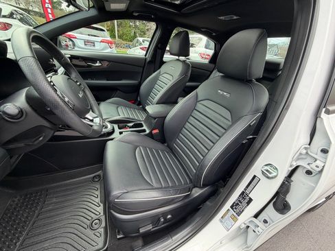 Used 2024 Kia Forte GT-Line w/ GT-Line Premium Package image 21