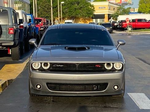 Used 2017 Dodge Challenger R/T Scat Pack image 3