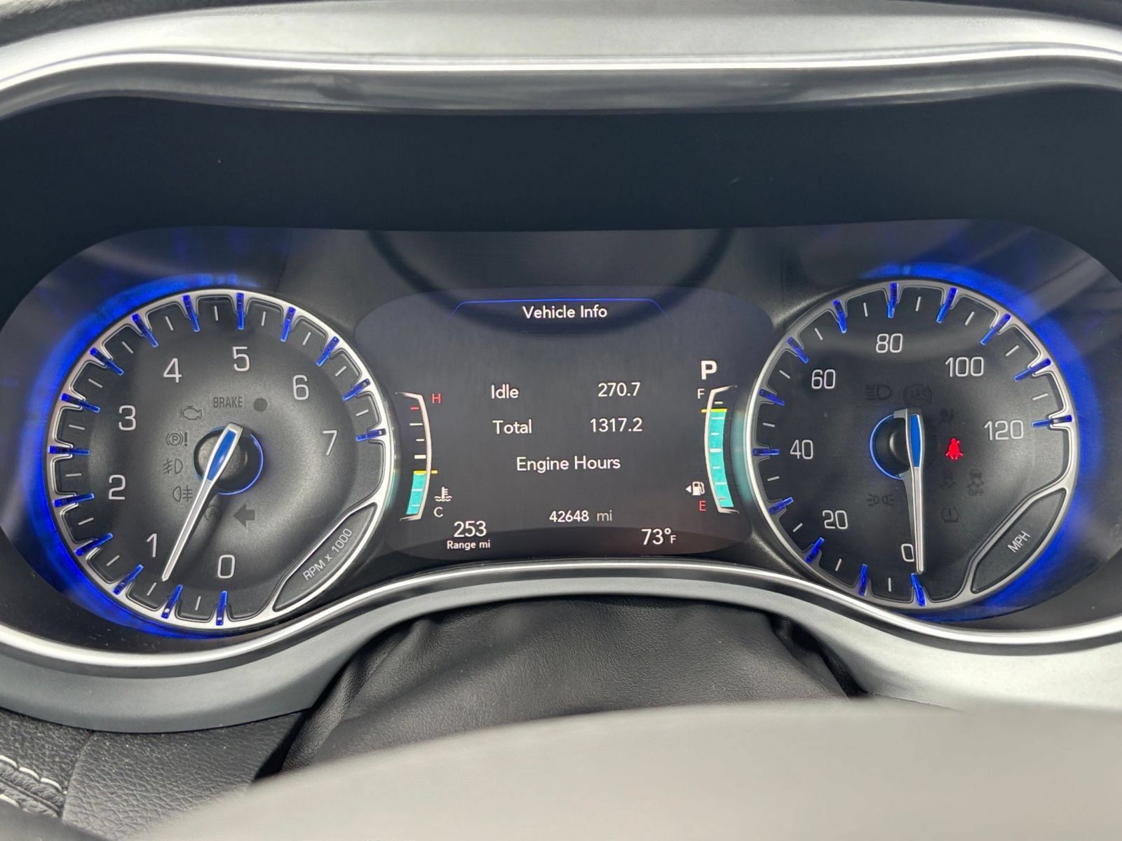 Used 2025 Chrysler Pacifica Limited FWD image 44