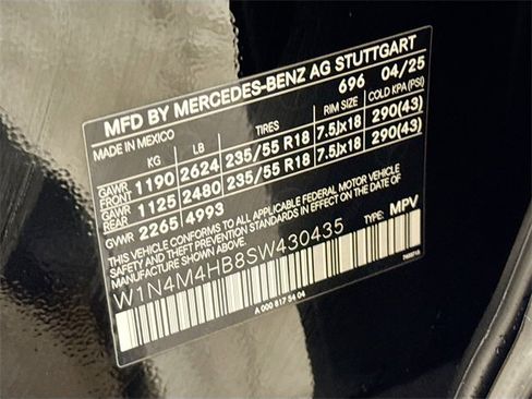 Certified 2025 Mercedes-Benz GLB 250 4MATIC image 32