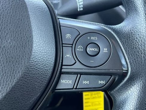 Certified 2023 Toyota Corolla LE image 28