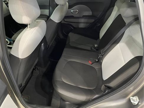 Used 2016 Kia Soul w/ Convenience Package FWD image 10