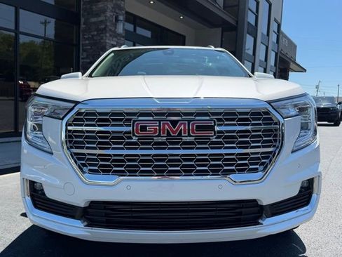 Used 2023 GMC Terrain Denali AWD/4WD image 13