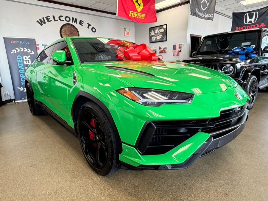Used 2023 Lamborghini Urus S AWD/4WD image 3