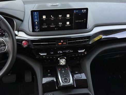 Used 2025 Acura MDX FWD image 16