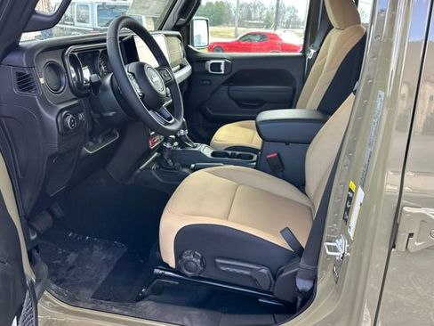 New 2026 Jeep Gladiator Sport image 11