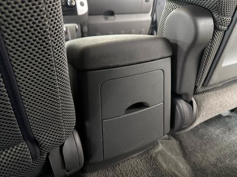 Used 2012 Nissan Frontier SV AWD/4WD image 30