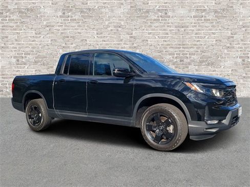 Used 2025 Honda Ridgeline Black Edition image 1