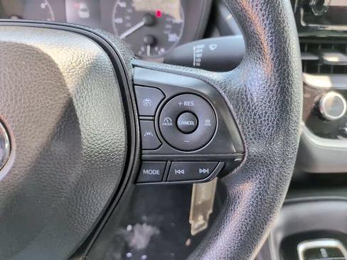 Used 2024 Toyota Corolla LE FWD image 17