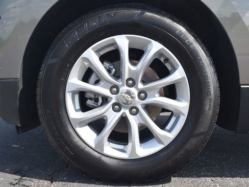 Used 2018 Chevrolet Equinox LT image 17