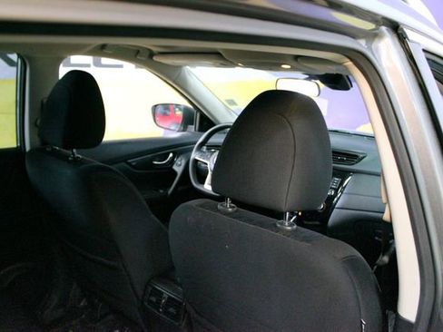 Used 2020 Nissan Rogue SV AWD/4WD image 10