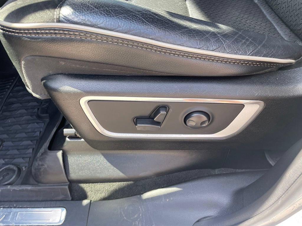 Used 2022 RAM 1500 Laramie AWD/4WD image 14