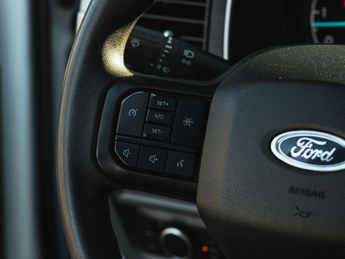 Used 2022 Ford F150 XL image 32