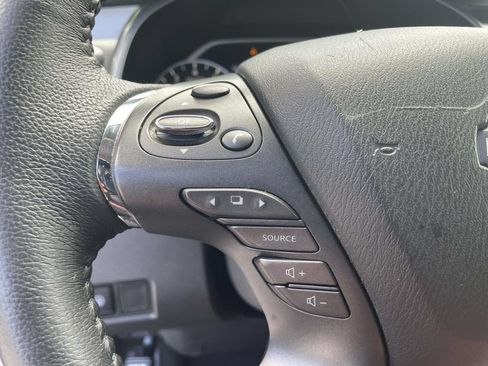 Used 2024 Nissan Murano SV AWD/4WD image 18