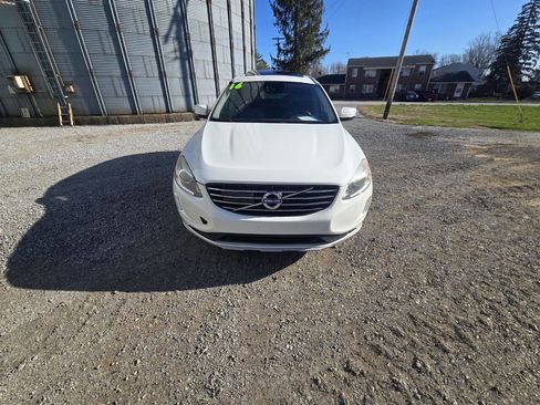 Used 2016 Volvo XC60 T6 Platinum image 4