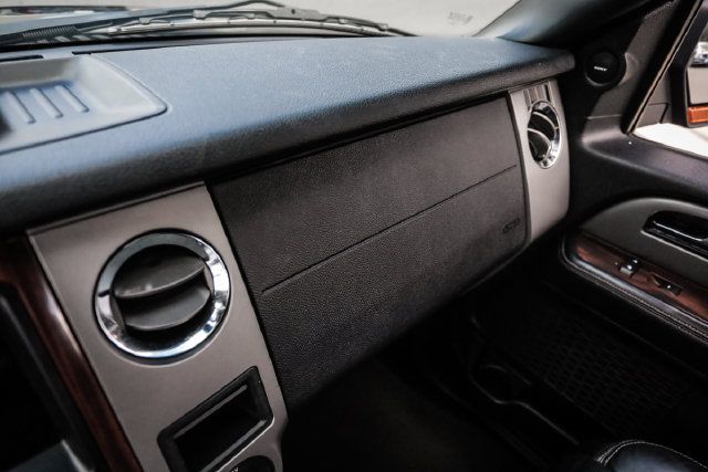 Used 2017 Ford Expedition Platinum AWD/4WD image 53