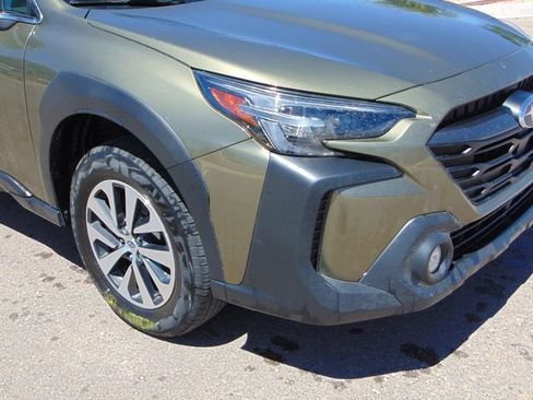 Used 2024 Subaru Outback Premium AWD/4WD image 2