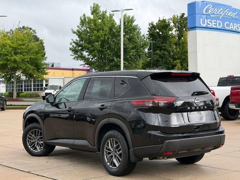Used 2025 Nissan Rogue S FWD image 7
