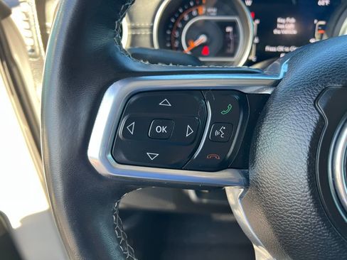 Used 2022 Jeep Gladiator Overland w/ Popular Equipment Package image 40