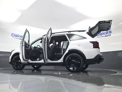 Certified 2026 Kia Sorento SX Prestige AWD/4WD image 55