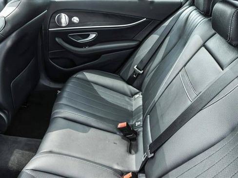 Used 2023 Mercedes-Benz E 350 4MATIC Sedan image 21