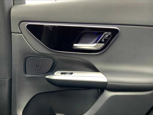 Certified 2025 Mercedes-Benz GLC 300 4MATIC image 23