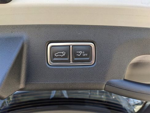 Certified 2025 Kia Sorento SX Prestige image 14