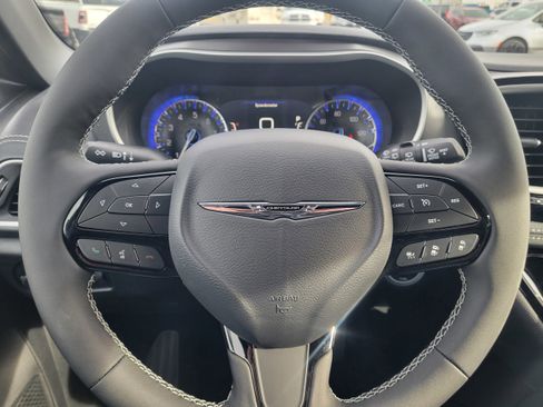 New 2026 Chrysler Pacifica Select w/ S Appearance Package image 8